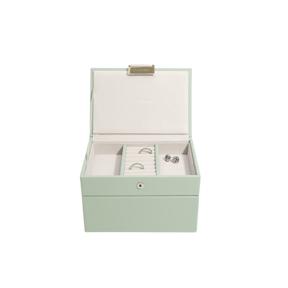 The mini jewellery box lid is the ideal for smaller jewellery collections.